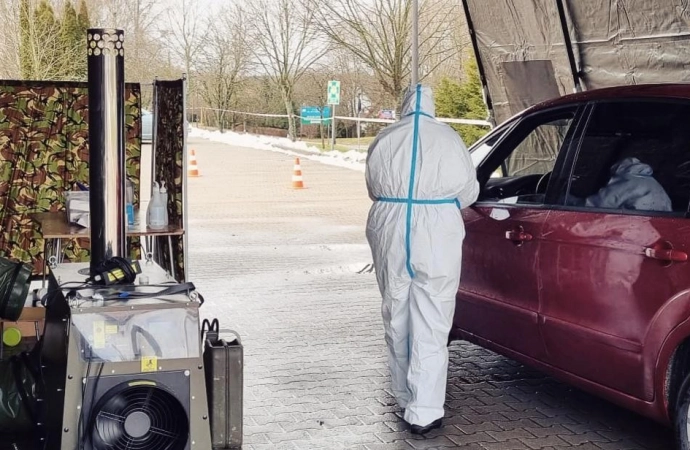 {Od 1 marca zaczęły obowiązywać złagodzone zasady walki z epidemią COVID-19.}